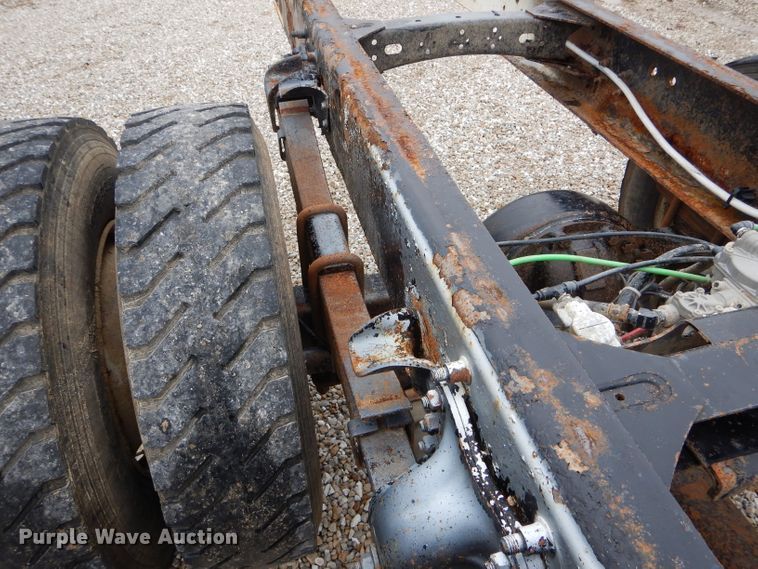 image for item DH6482 2004 Freightliner M2 truck cab and chassis