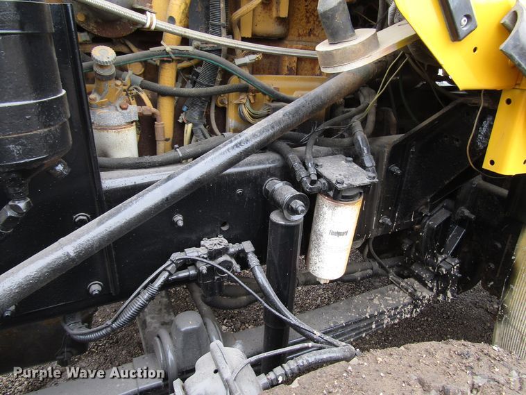 image for item DH8446 1998 Kenworth T800 truck cab and chassis