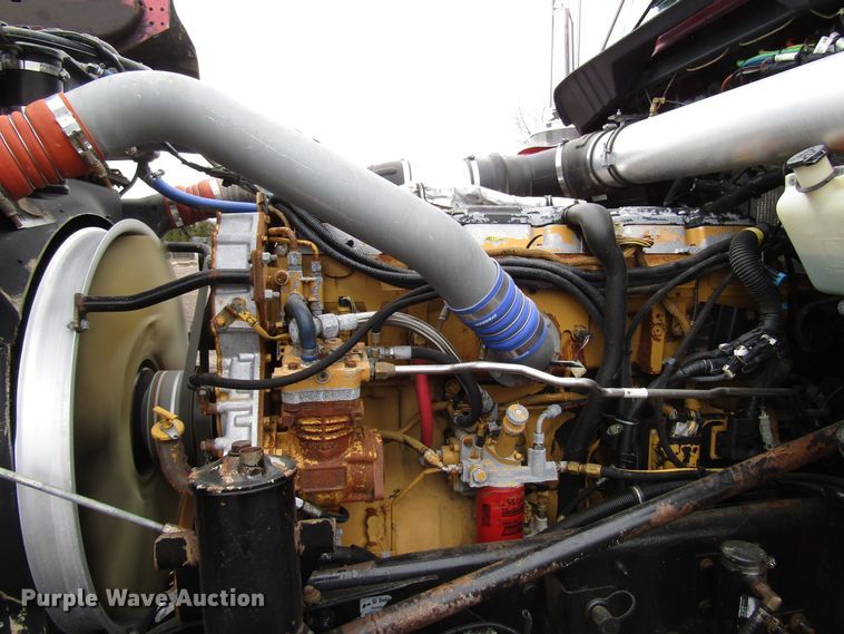 image for item DH8447 2006 Kenworth W900 semi truck