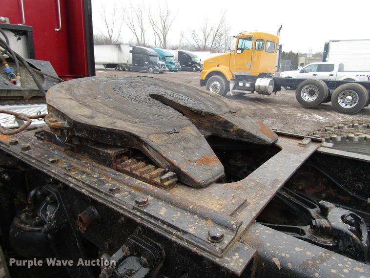 image for item DH8447 2006 Kenworth W900 semi truck