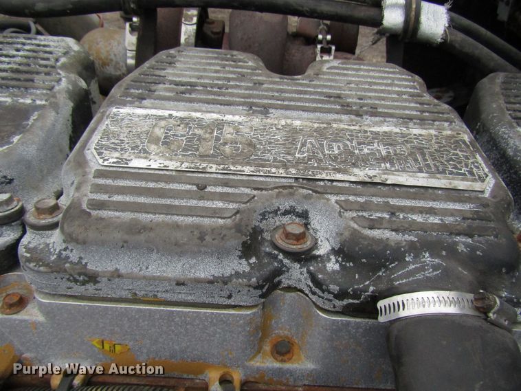 image for item DH8448 2005 Kenworth W900 semi truck