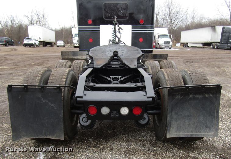 image for item DH8448 2005 Kenworth W900 semi truck