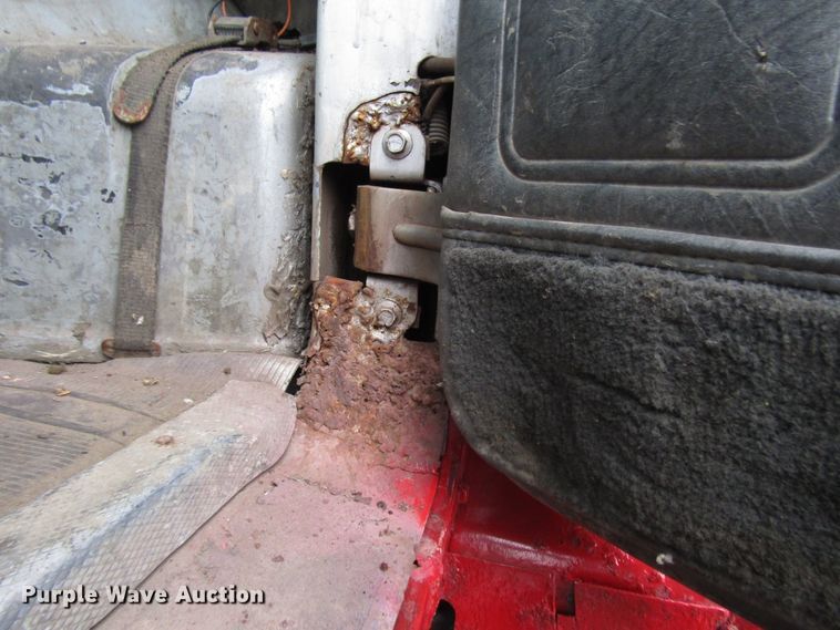 image for item DH8453 1999 Mack DM600 roll-off container truck