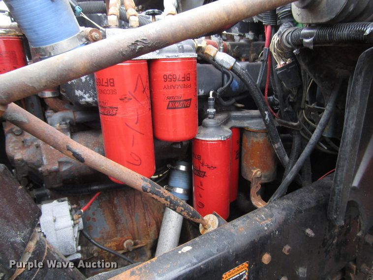 image for item DH8453 1999 Mack DM600 roll-off container truck