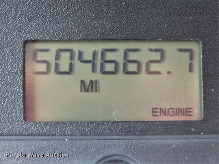 image for item DI2103 2014 Freightliner Cascadia semi truck