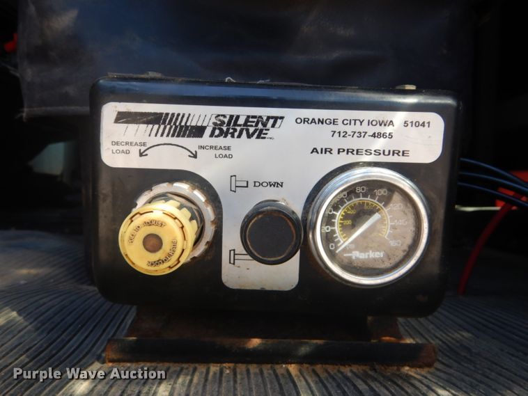 image for item DI2452 2005 Peterbilt 379 semi truck