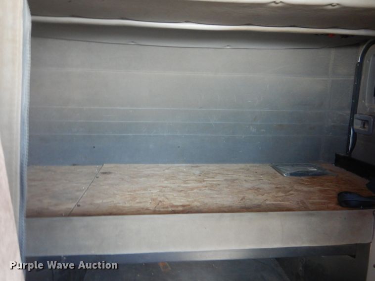 image for item DI2452 2005 Peterbilt 379 semi truck