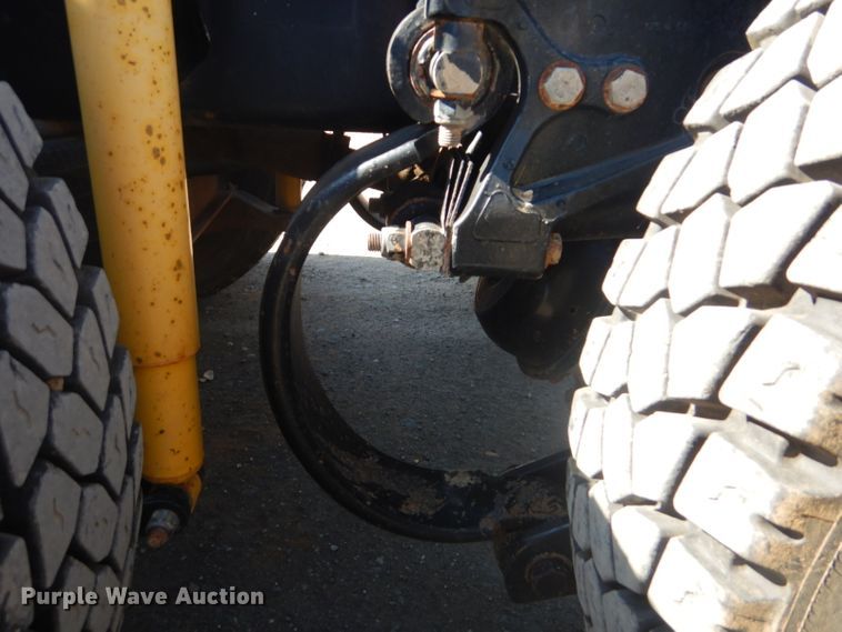 image for item DI2452 2005 Peterbilt 379 semi truck