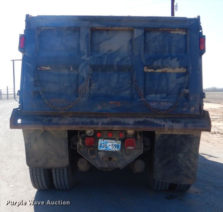 image for item DI2453 1995 Mack CH dump truck
