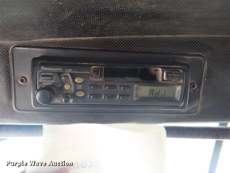 image for item DI2453 1995 Mack CH dump truck