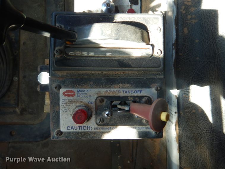 image for item DI2453 1995 Mack CH dump truck