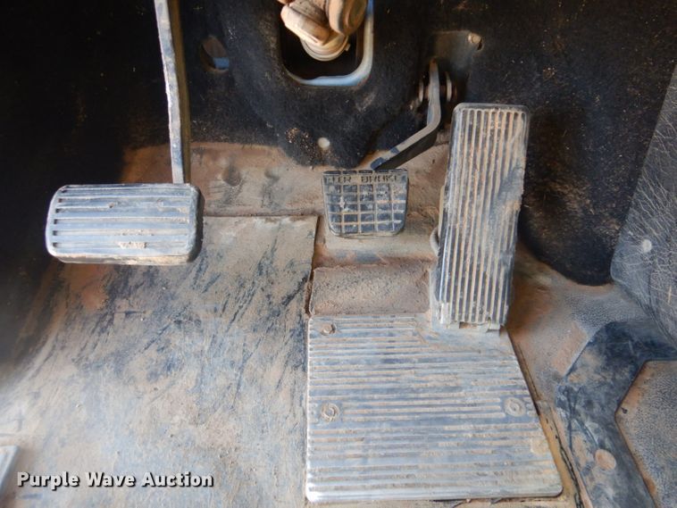 image for item DI2453 1995 Mack CH dump truck