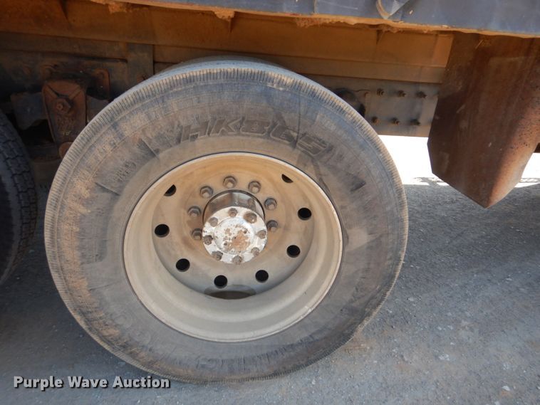 image for item DI2453 1995 Mack CH dump truck