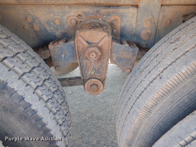image for item DI2453 1995 Mack CH dump truck