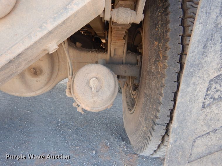 image for item DI2453 1995 Mack CH dump truck