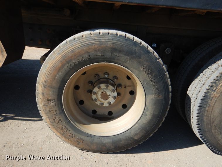 image for item DI2453 1995 Mack CH dump truck