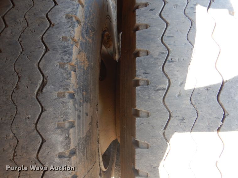 image for item DI2453 1995 Mack CH dump truck