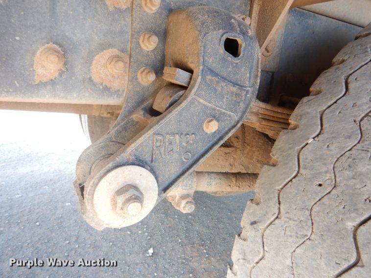 image for item DI2453 1995 Mack CH dump truck