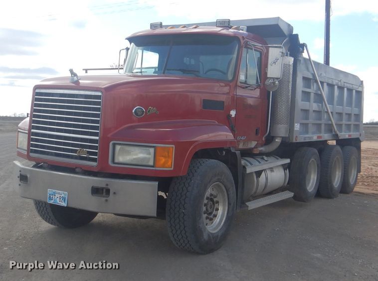 image for item DI2454 1998 Mack CL dump truck