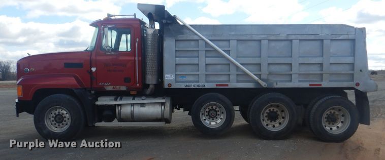 image for item DI2454 1998 Mack CL dump truck