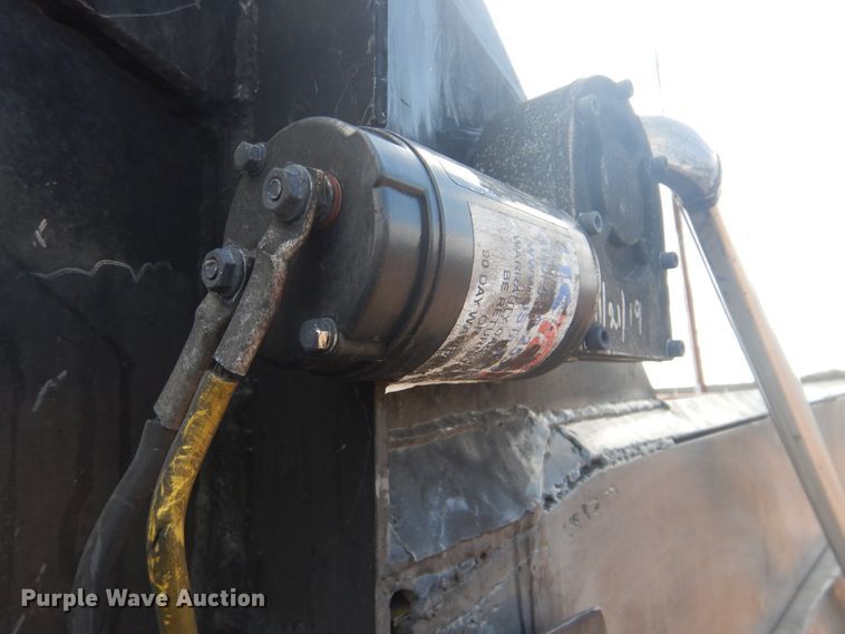 image for item DI2454 1998 Mack CL dump truck