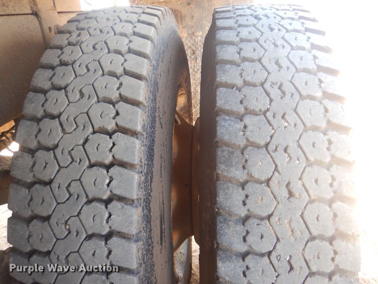 image for item DI2454 1998 Mack CL dump truck