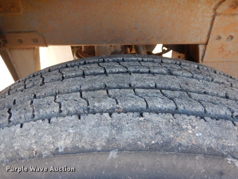 image for item ER9968 2001 Timpte double hopper bottom grain trailer