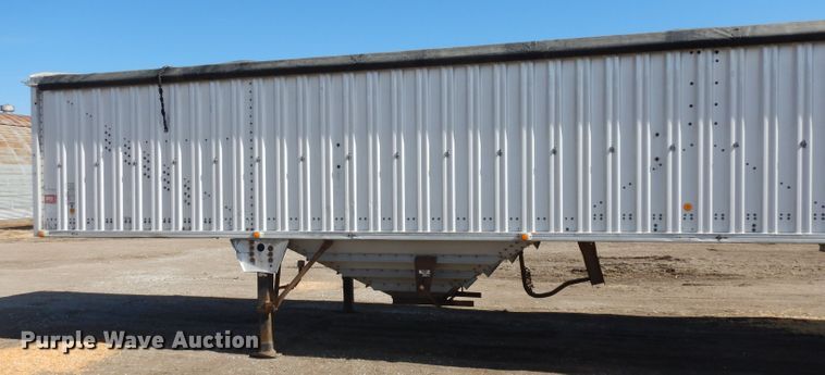 image for item ER9969 1979 Wilson double hopper bottom grain trailer