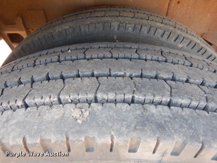 image for item ER9969 1979 Wilson double hopper bottom grain trailer