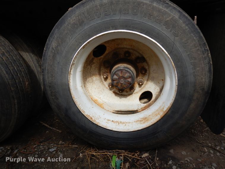 image for item ER9999 1990 Fruehauf FB9-1.5-F2-53LP dry van trailer