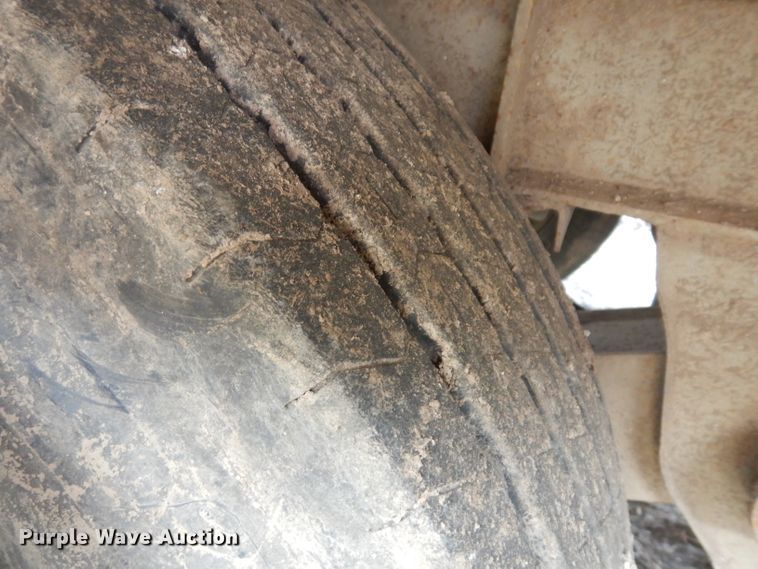 image for item ER9999 1990 Fruehauf FB9-1.5-F2-53LP dry van trailer