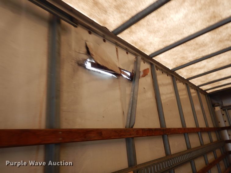 image for item GC9499 2004 International 4300 box truck