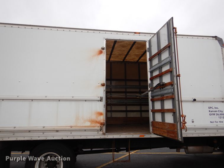 image for item GC9499 2004 International 4300 box truck