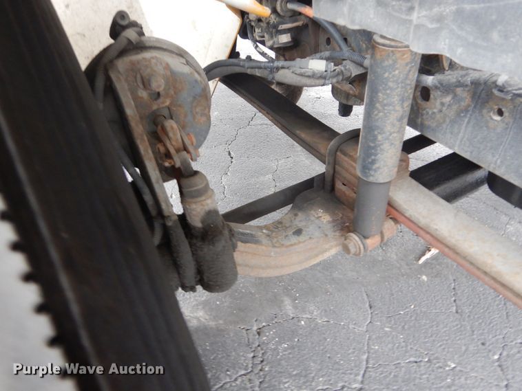 image for item GC9499 2004 International 4300 box truck