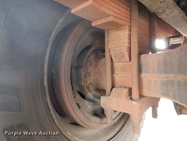 image for item GC9499 2004 International 4300 box truck