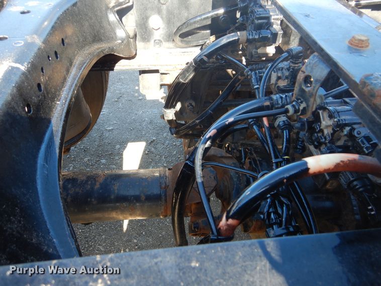 image for item GF9097 2015 Peterbilt 567 semi truck