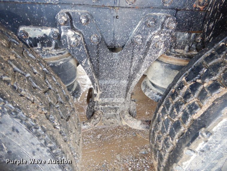 image for item GG9702 1999 Kenworth T800 semi truck