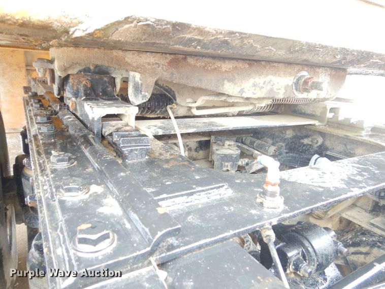 image for item GG9702 1999 Kenworth T800 semi truck