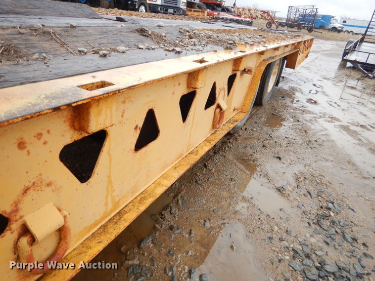 image for item GG9703 1998 Trail King TK70HT equipment trailer