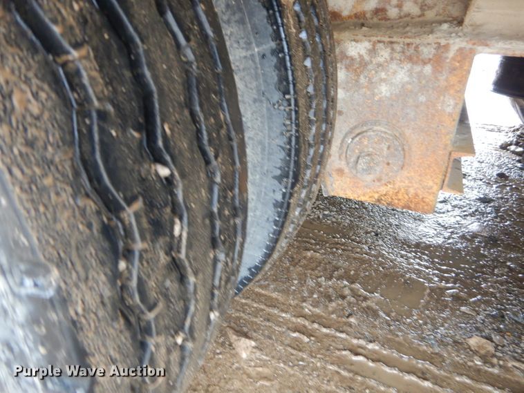 image for item GG9703 1998 Trail King TK70HT equipment trailer