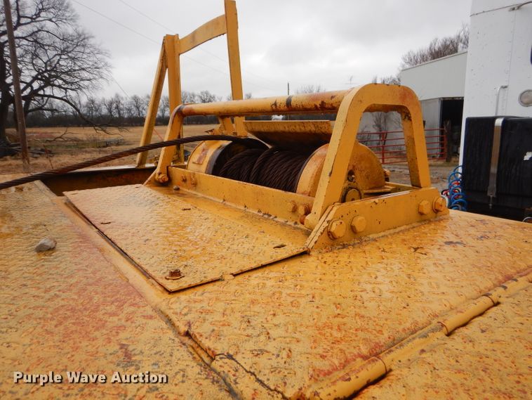 image for item GG9703 1998 Trail King TK70HT equipment trailer