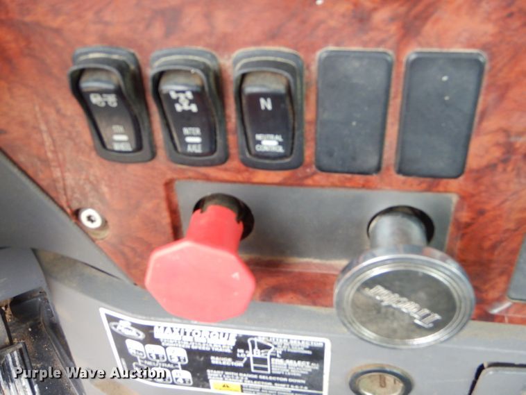 image for item GN9228 2008 Mack CHU semi truck