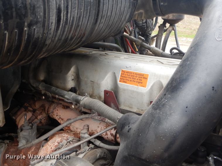 image for item GN9228 2008 Mack CHU semi truck