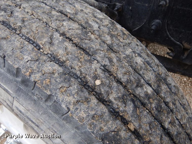 image for item GN9228 2008 Mack CHU semi truck