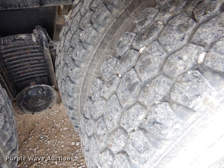 image for item GN9228 2008 Mack CHU semi truck