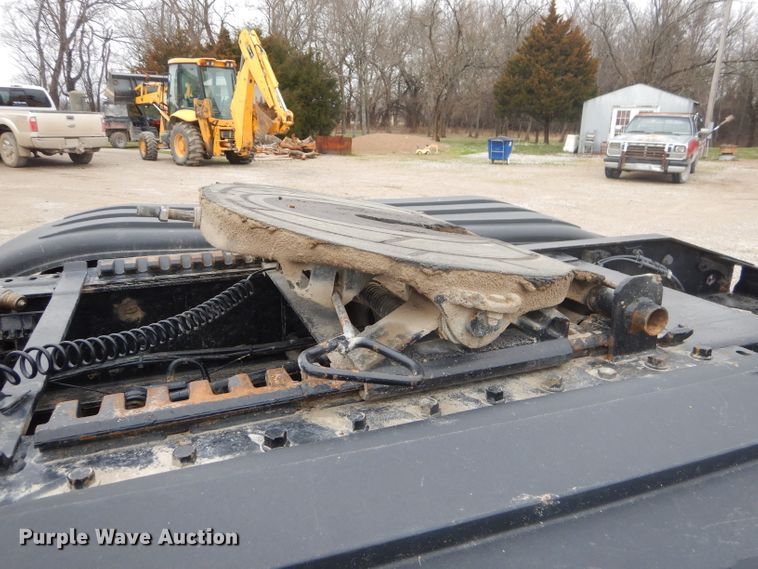 image for item GN9228 2008 Mack CHU semi truck