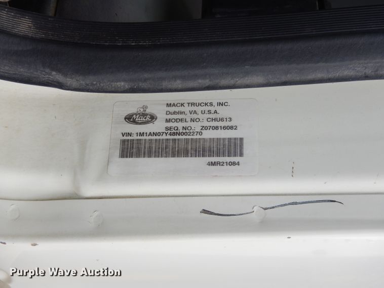 image for item GN9228 2008 Mack CHU semi truck