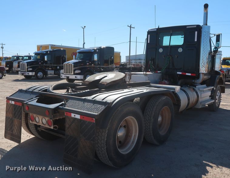 image for item GS9764 2013 Western Star 4900SB semi truck