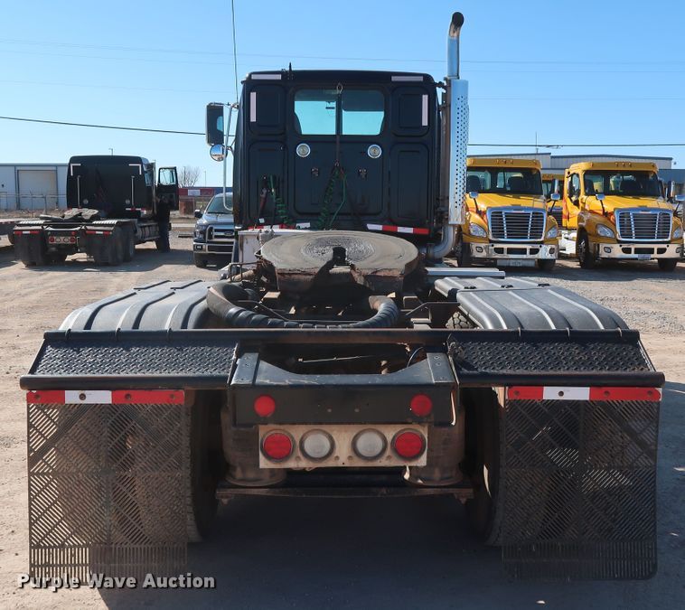 image for item GS9764 2013 Western Star 4900SB semi truck