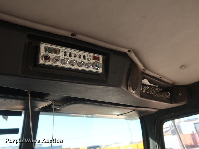 image for item GS9764 2013 Western Star 4900SB semi truck